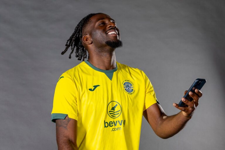 rocky bushiri of hibernian